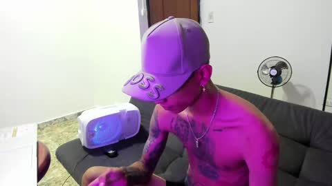 monkeyd_66 online show from January 6, 2025, 1:30 pm