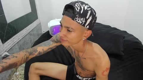 monkeyd_66 online show from February 8, 2025, 3:00 pm