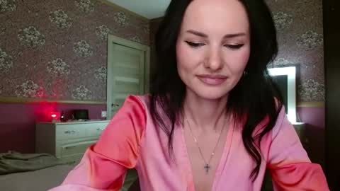 monparis_dream online show from November 23, 2025, 4:40 pm