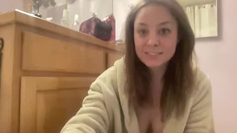 Monroe online show from January 19, 2025, 4:33 am