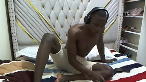 monstrous_cock1 online show from April 8, 2026, 12:27 pm