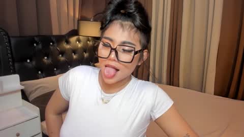 Snapshot of monstrouscockdivaontop chatting on January 15, 2025, 11:19 pm Ruthie online show from January 15, 2025, 11:19 pm