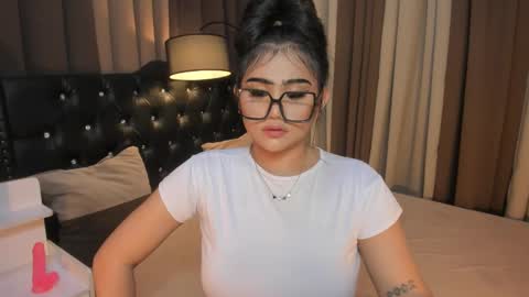 Snapshot of monstrouscockdivaontop chatting on January 30, 2025, 11:34 pm Ruthie online show from January 30, 2025, 11:34 pm