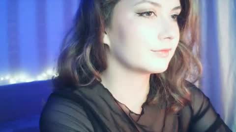 moodiemira online show from October 15, 2025, 6:19 pm