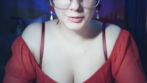 Snapshot of moodiemira chatting on February 12, 2026, 1:39 pm moodiemira online show from February 12, 2026, 1:39 pm