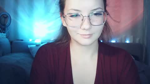 Snapshot of moodiemira chatting on February 28, 2026, 7:48 pm moodiemira online show from February 28, 2026, 7:48 pm