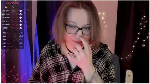 Roxy online show from March 6, 2025, 7:21 pm