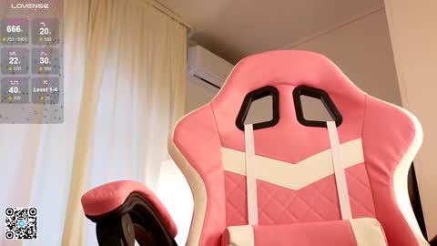 Lola online show from February 3, 2025, 12:36 pm