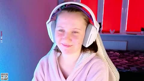 Lola online show from September 30, 2025, 11:48 am