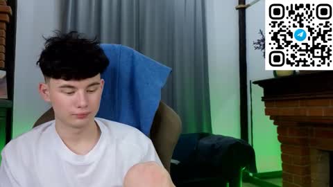 moon_gloww online show from February 18, 2026, 12:50 am