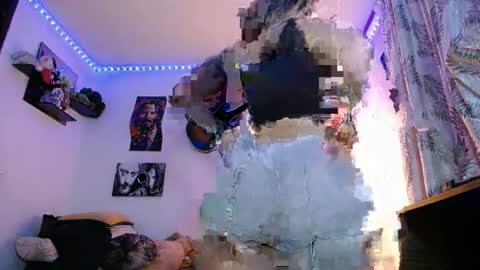 Luna online show from March 10, 2025, 11:38 pm