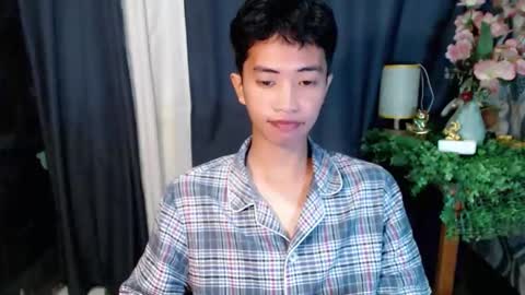 Snapshot of moonboy398577 chatting on January 10, 2026, 7:54 am Josh online show from January 10, 2026, 7:54 am