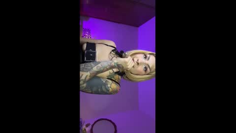 Snapshot of mooncinna chatting on March 1, 2026, 6:21 pm Cinna online show from March 1, 2026, 6:21 pm