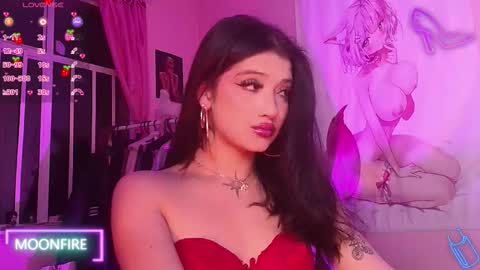 Snapshot of moonfiredance chatting on October 17, 2025, 4:04 am Nicky  online show from October 17, 2025, 4:04 am