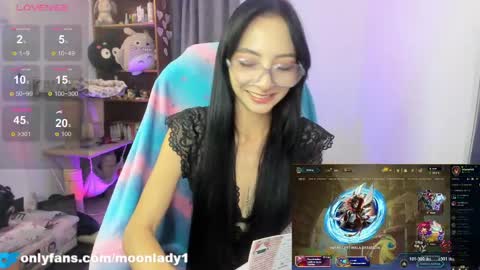 MOON  online show from March 24, 2026, 11:32 pm