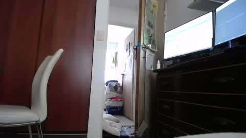 moonlunita online show from March 4, 2026, 8:59 pm