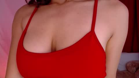 Snapshot of mora_haze chatting on October 23, 2025, 11:35 pm Mora Haze 3 online show from October 23, 2025, 11:35 pm