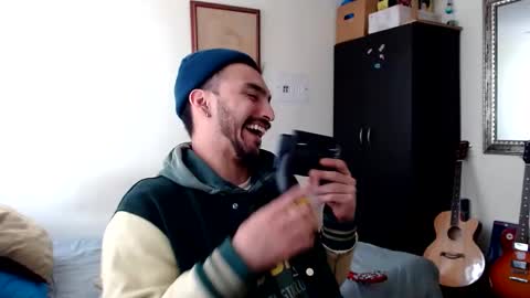 Abelardo online show from October 8, 2025, 7:44 pm