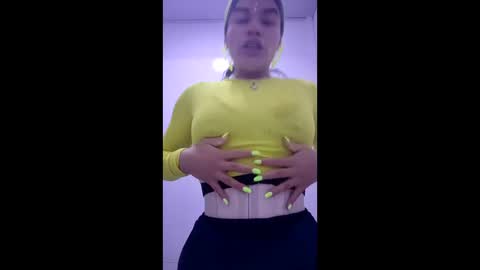 Snapshot of morbucksrica chatting on February 4, 2026, 2:01 pm morbucksrica online show from February 4, 2026, 2:01 pm