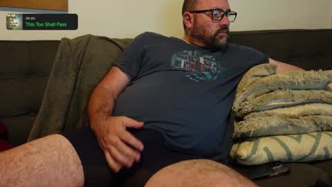 Snapshot of mordecai_the_great chatting on December 21, 2024, 10:17 am Ce nest pas Mordecai online show from December 21, 2024, 10:17 am