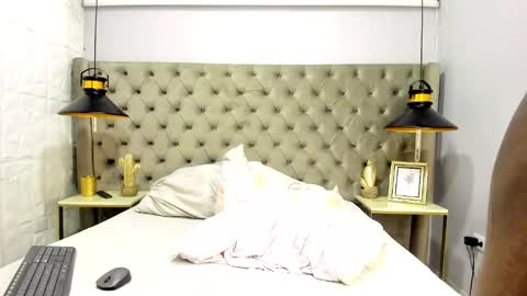 Mmorenito online show from October 28, 2025, 7:16 pm