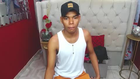 Snapshot of morenoblack23cm chatting on February 8, 2025, 7:05 pm duohot23 online show from February 8, 2025, 7:05 pm