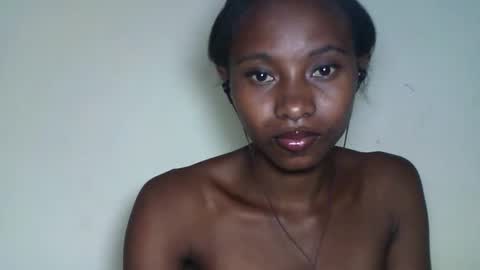 morgane_69 online show from May 18, 2026, 1:50 pm