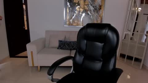 Morgan Hicks online show from November 26, 2025, 7:59 pm