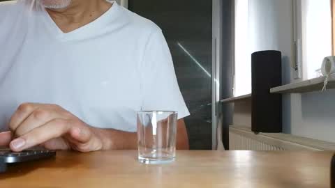 Morris online show from October 16, 2025, 10:27 am