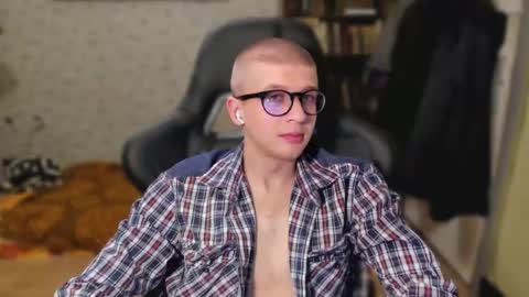 mortythenew online show from March 4, 2026, 11:00 pm