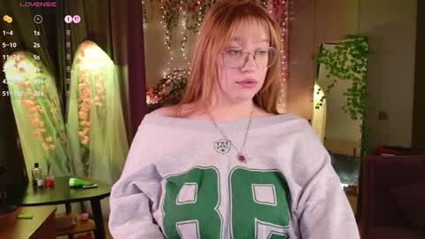 morvelyn online show from February 25, 2026, 8:29 pm