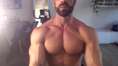 Snapshot of mosh2 chatting on November 15, 2025, 11:51 am Kattie Mosh online show from November 15, 2025, 11:51 am