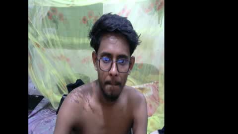 Snapshot of moso999 chatting on February 24, 2026, 7:01 pm moso999 online show from February 24, 2026, 7:01 pm