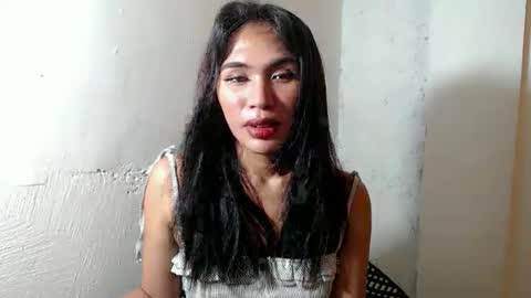 mouiline_rouge69 online show from March 24, 2026, 5:23 am