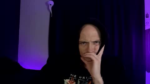 mount_vesuvius online show from October 25, 2025, 4:02 pm