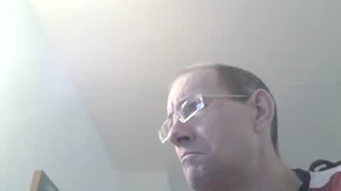 Snapshot of moviem1978 chatting on January 25, 2025, 11:13 am Frederik online show from January 25, 2025, 11:13 am