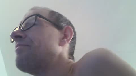 Snapshot of moviem1978 chatting on February 23, 2025, 2:04 pm Frederik online show from February 23, 2025, 2:04 pm