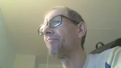 Snapshot of moviem1978 chatting on June 6, 2026, 6:56 pm Frederik online show from June 6, 2026, 6:56 pm
