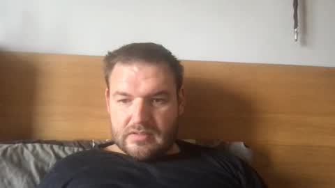 mr834565 online show from September 29, 2025, 12:32 pm