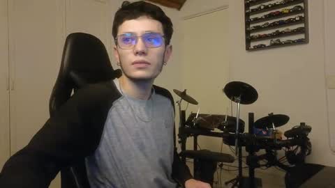 Andy online show from November 4, 2025, 8:41 pm