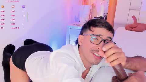 Snapshot of mr_aronnn_ chatting on February 7, 2026, 2:26 am aron online show from February 7, 2026, 2:26 am