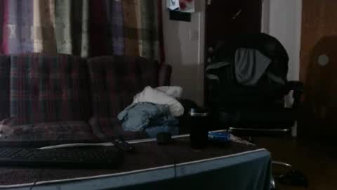 Snapshot of mr_happy12 chatting on October 28, 2025, 3:21 am mr_happy12 online show from October 28, 2025, 3:21 am