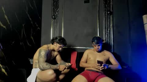 mr_maximo online show from November 16, 2025, 1:00 am