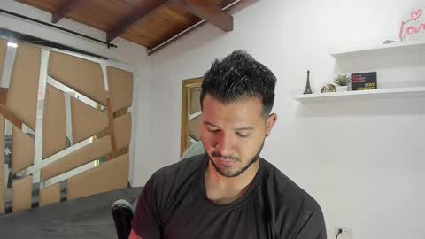 MIKEE online show from March 4, 2025, 3:00 am