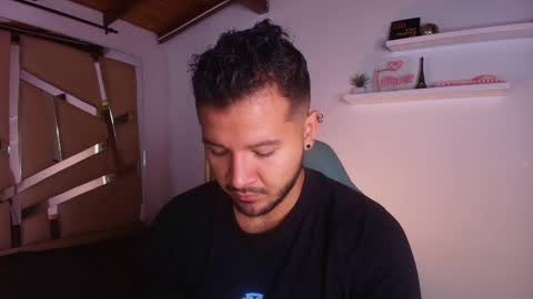 MIKEE online show from September 9, 2025, 3:06 am