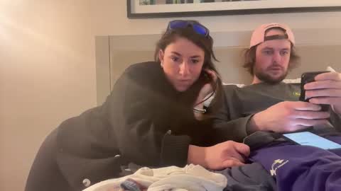 Snapshot of mr_mrs_glitter chatting on February 21, 2026, 11:11 am Mr Mrs Glitter online show from February 21, 2026, 11:11 am