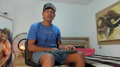 mr_stiven_ online show from April 4, 2026, 4:11 am