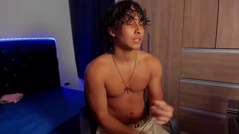 Snapshot of mr_twix01 chatting on October 20, 2025, 4:57 am Diego online show from October 20, 2025, 4:57 am