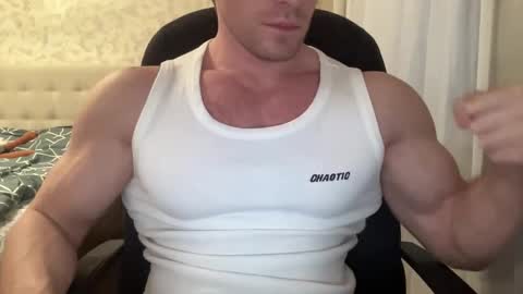 Mrbiceps23 online show from January 4, 2025, 12:16 pm