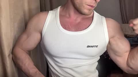 Mrbiceps23 online show from January 4, 2025, 6:51 pm